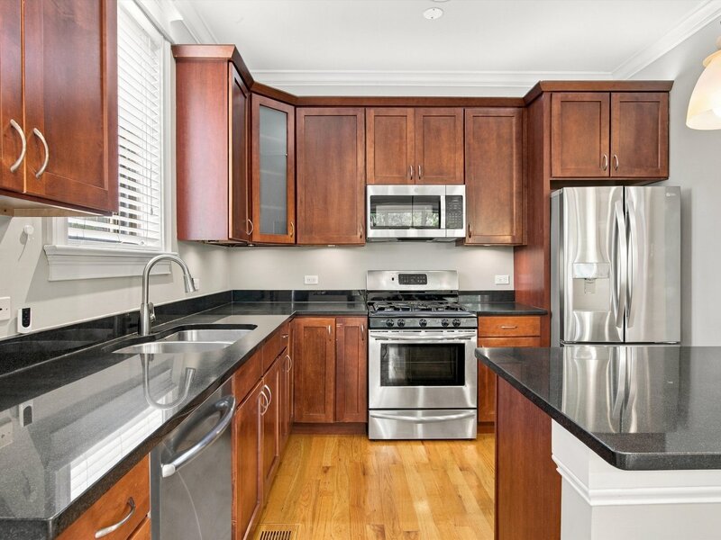 1528 W Jonquil Terrace Chicago IL 60626