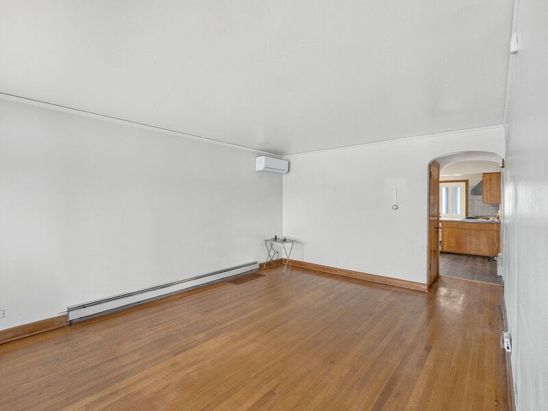 8732 S East End Avenue Chicago IL 60617