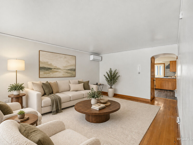 8732 S East End Avenue Chicago IL 60617