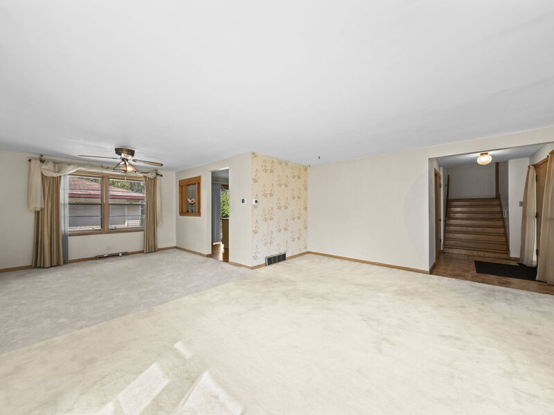15354 Dobson Avenue South Holland IL 60473