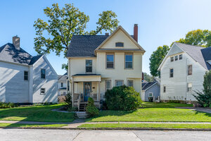 Photo of 1941 Walling Court Davenport IA 52803