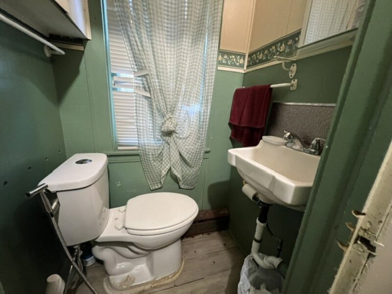 38 Highland Avenue Elgin IL 60124