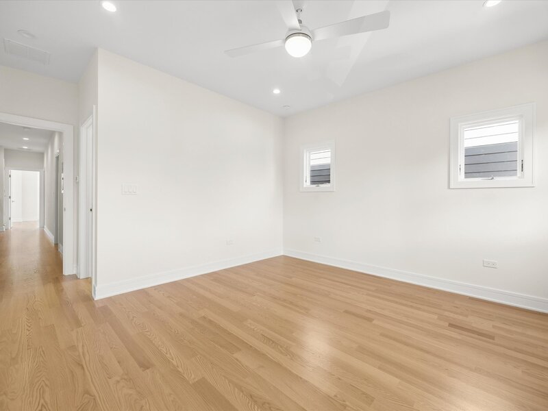 3319 S Prairie Avenue Chicago IL 60616