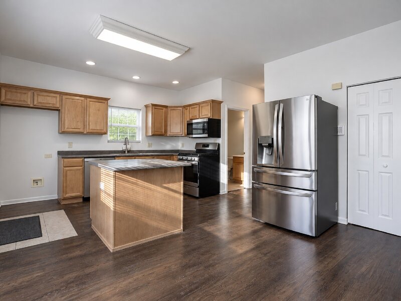 6732 S Dorchester Avenue Chicago IL 60637