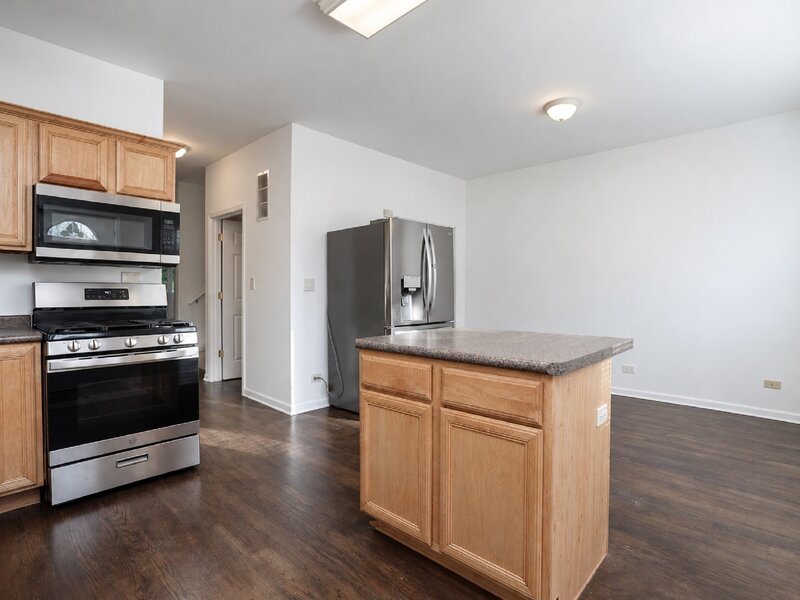 6732 S Dorchester Avenue Chicago IL 60637