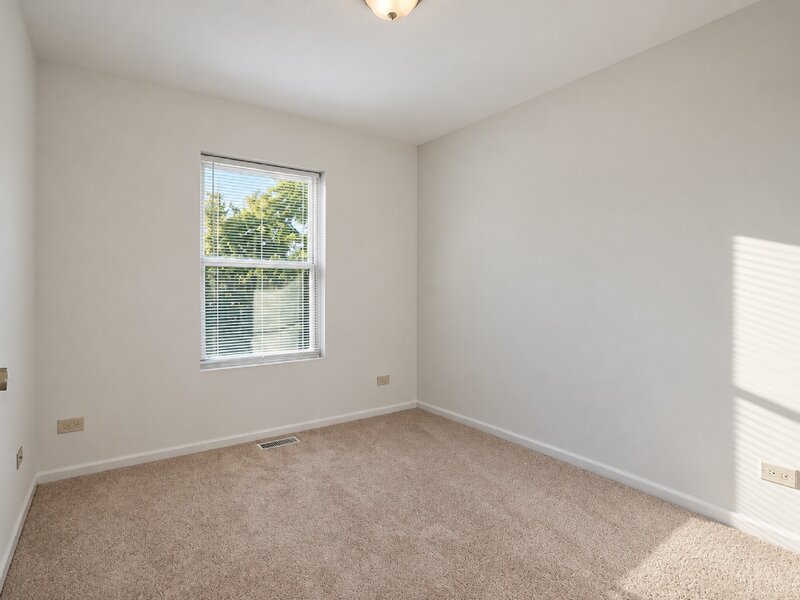 6732 S Dorchester Avenue Chicago IL 60637