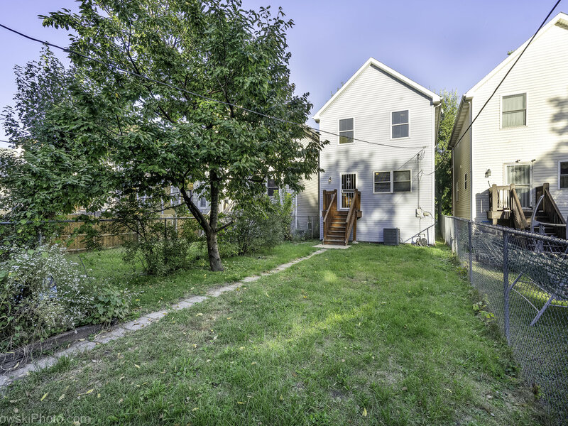 6732 S Dorchester Avenue Chicago IL 60637
