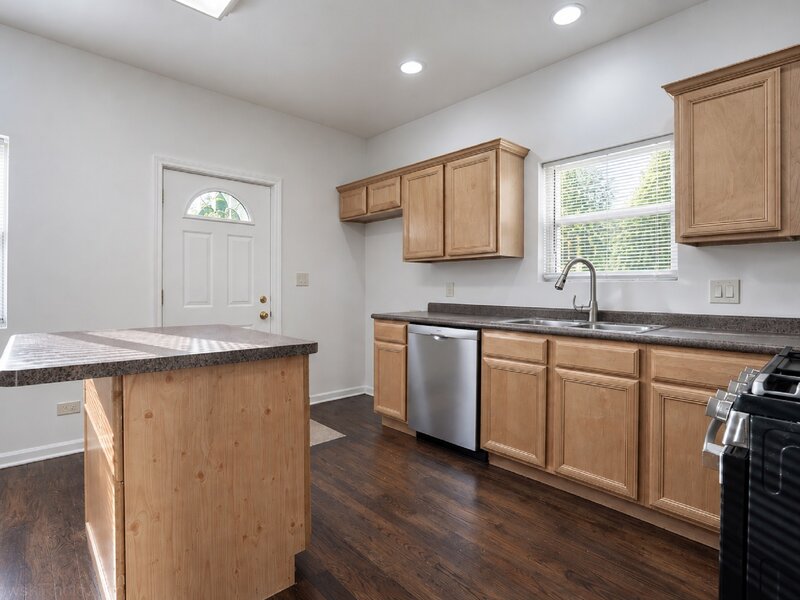 6732 S Dorchester Avenue Chicago IL 60637