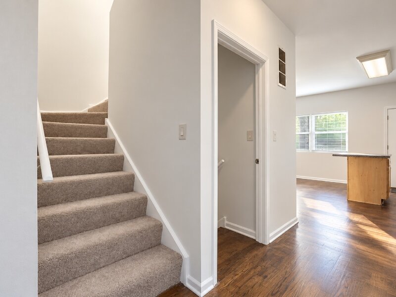 6732 S Dorchester Avenue Chicago IL 60637