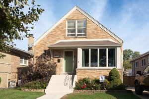 Photo of 2846 W 101st Street Evergreen Park IL 60805
