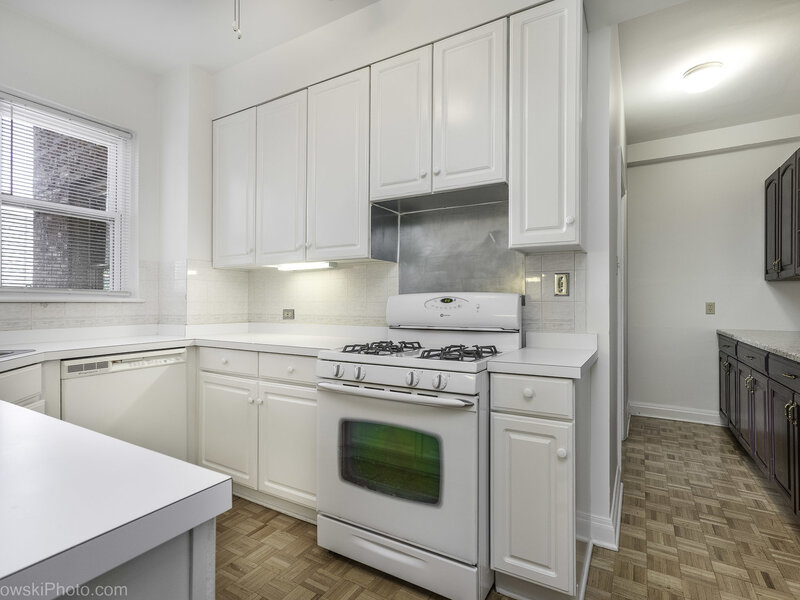 5000 S Cornell Avenue Chicago IL 60615