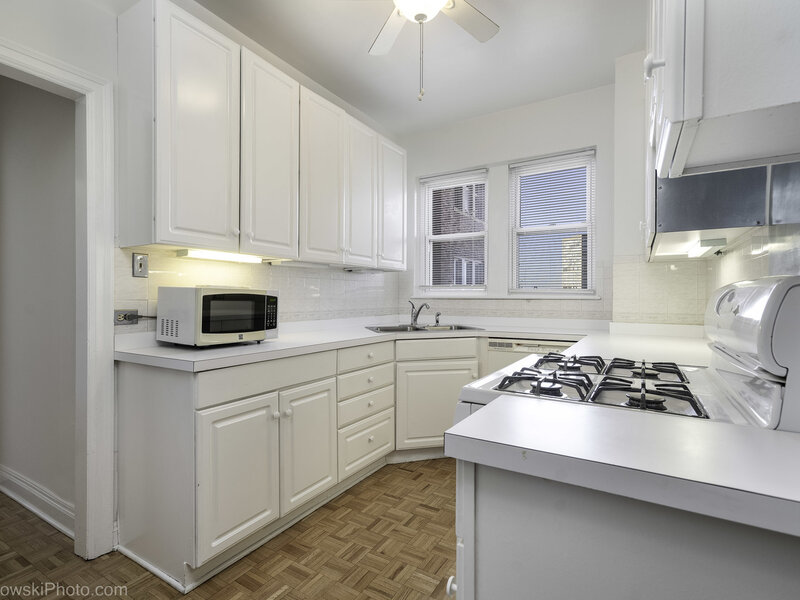 5000 S Cornell Avenue Chicago IL 60615