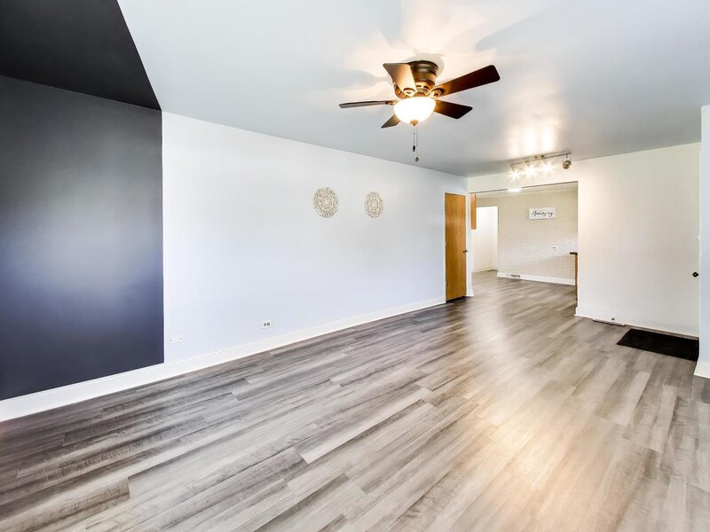 1316 Beverly Lane Streamwood IL 60107