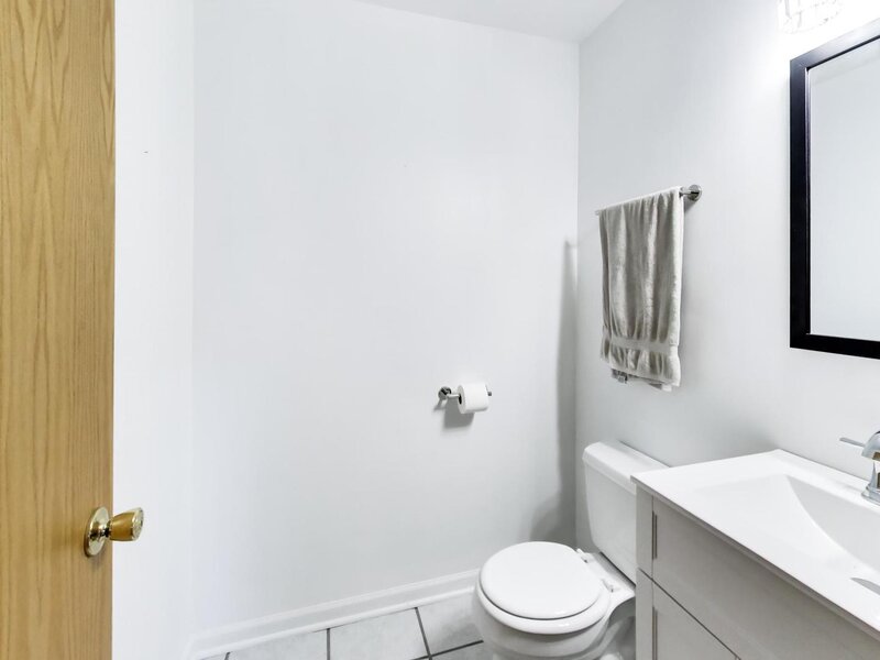 1316 Beverly Lane Streamwood IL 60107