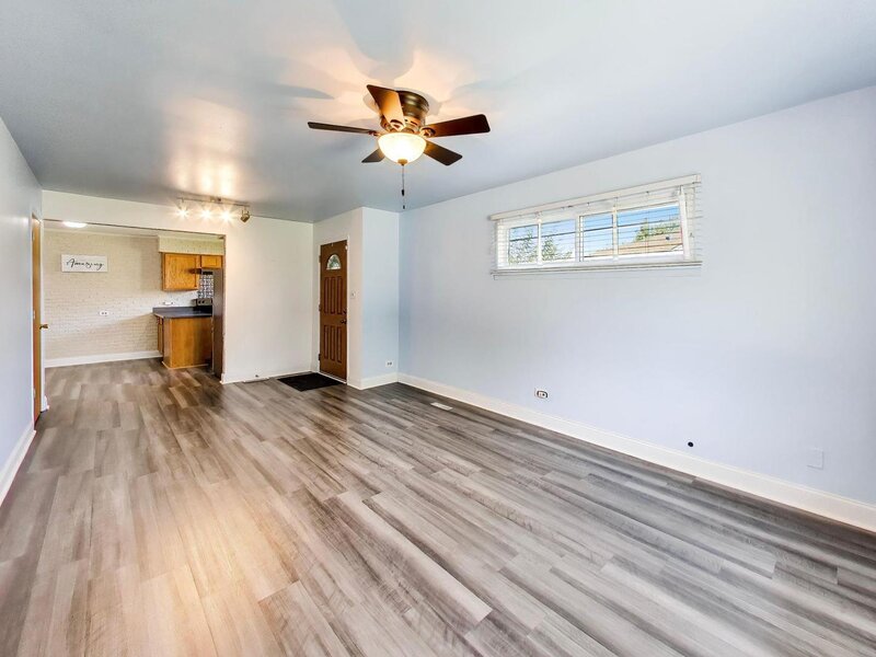 1316 Beverly Lane Streamwood IL 60107