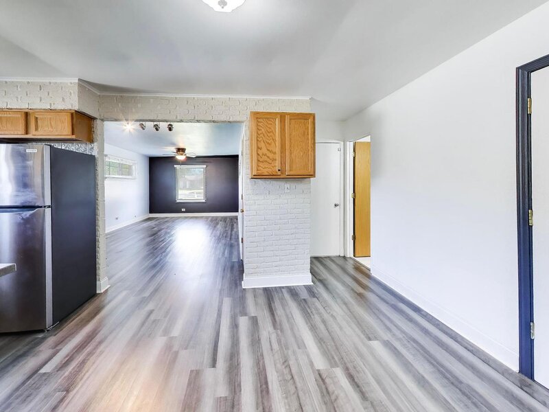 1316 Beverly Lane Streamwood IL 60107