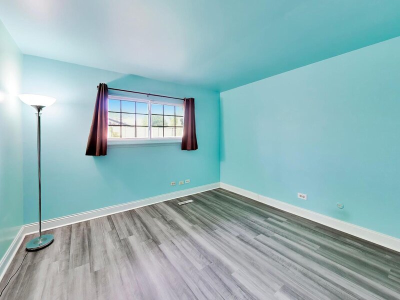 1316 Beverly Lane Streamwood IL 60107