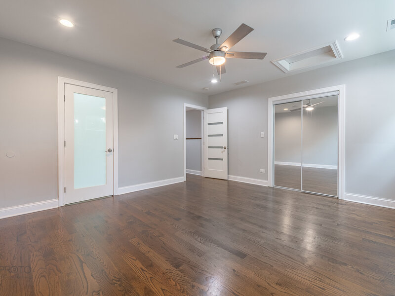 7846 S Saint Lawrence Avenue Chicago IL 60619