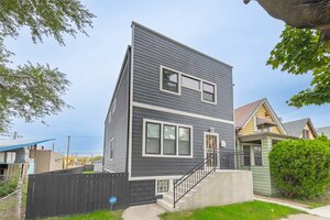 Photo of 7846 S Saint Lawrence Avenue Chicago IL 60619