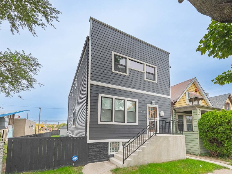 7846 S Saint Lawrence Avenue Chicago IL 60619