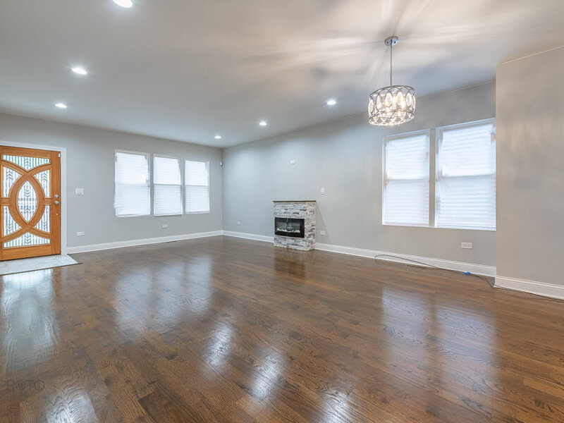 7846 S Saint Lawrence Avenue Chicago IL 60619