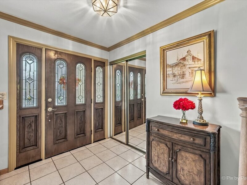 176 Cambridge Lane Bloomingdale IL 60108