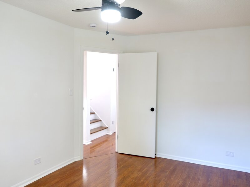 9221 S Perry Avenue Chicago IL 60620