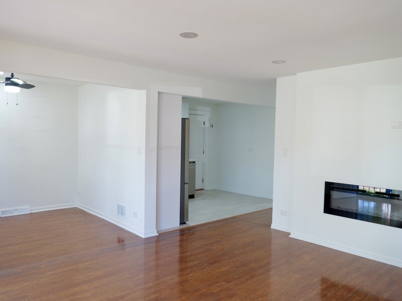 9221 S Perry Avenue Chicago IL 60620
