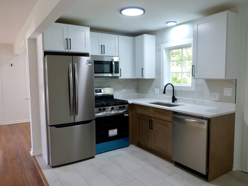 9221 S Perry Avenue Chicago IL 60620