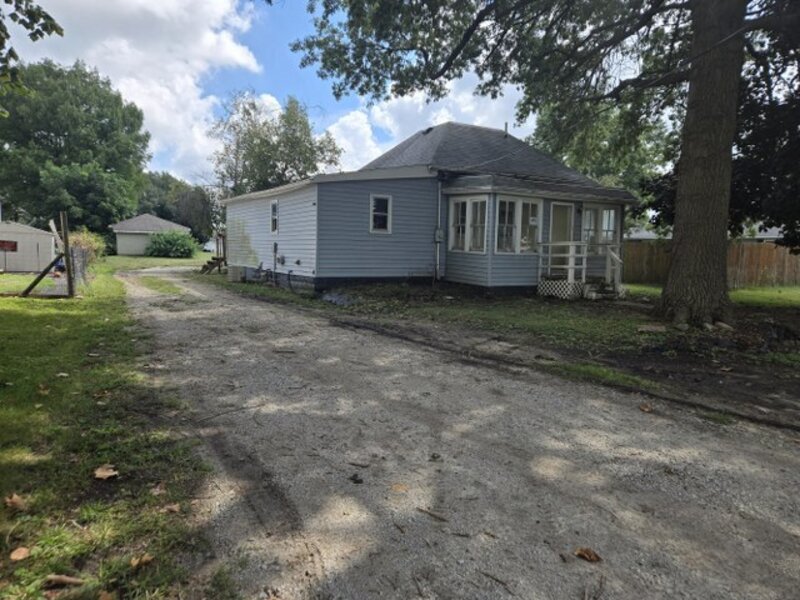 106 Nw 5th Avenue Aledo IL 61231