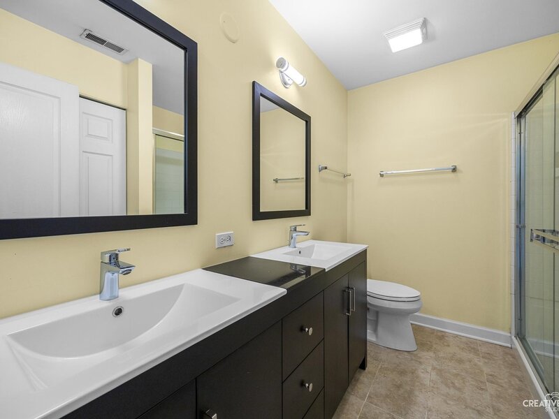 1062 Stamford Court Aurora IL 60502