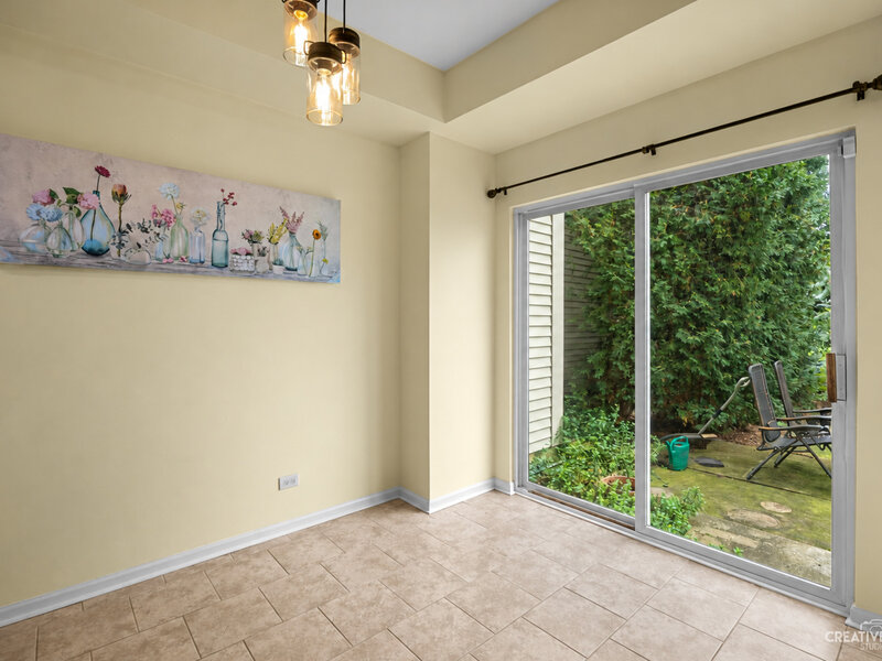 1062 Stamford Court Aurora IL 60502