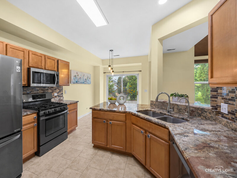 1062 Stamford Court Aurora IL 60502