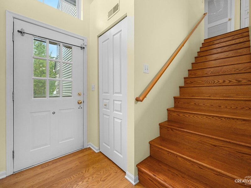 1062 Stamford Court Aurora IL 60502