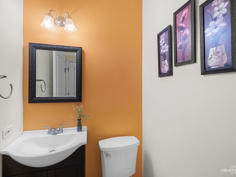 1062 Stamford Court Aurora IL 60502
