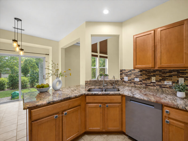 1062 Stamford Court Aurora IL 60502