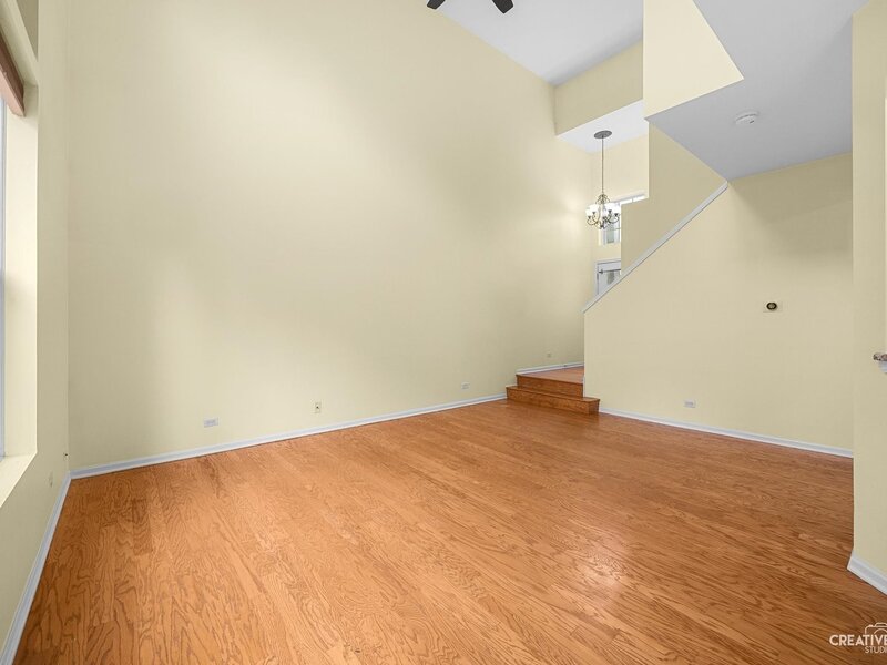 1062 Stamford Court Aurora IL 60502