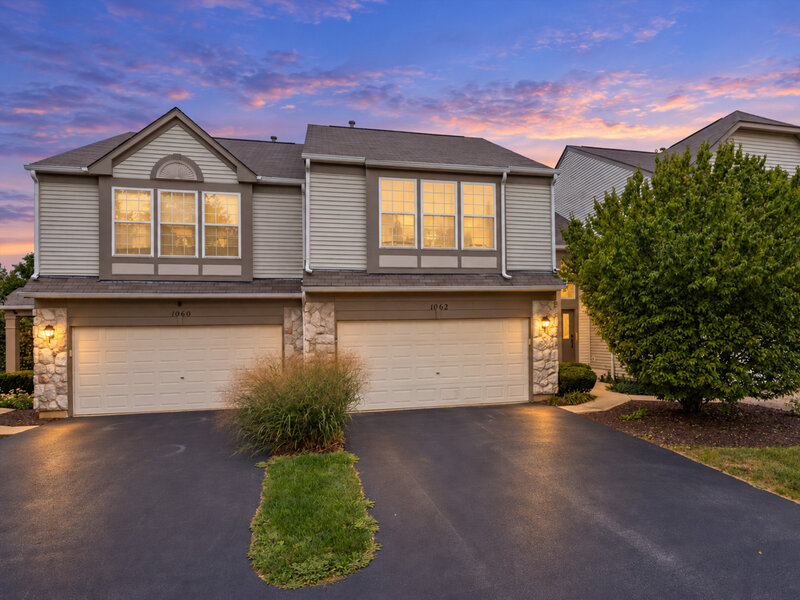 1062 Stamford Court Aurora IL 60502