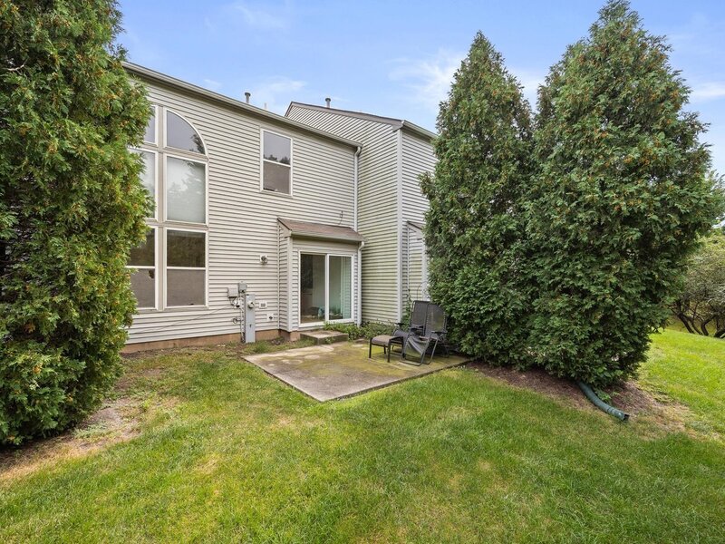 1062 Stamford Court Aurora IL 60502