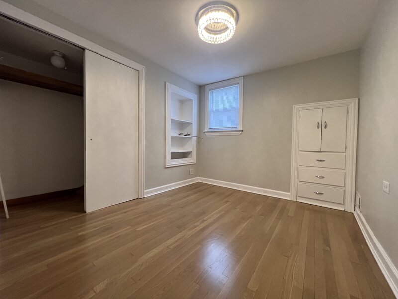 6848 W 96th Street Oak Lawn IL 60453