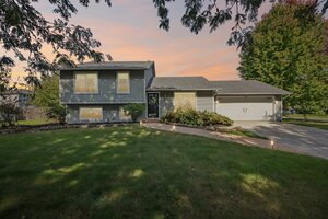 Photo of 30 Whispering Winds Drive Naperville IL 60563