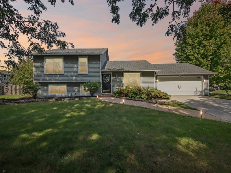 30 Whispering Winds Drive Naperville IL 60563