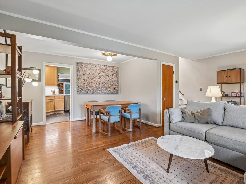 606 S Dryden Place Arlington Heights IL 60005