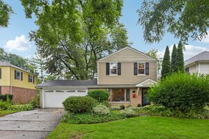 Photo of 606 S Dryden Place Arlington Heights IL 60005