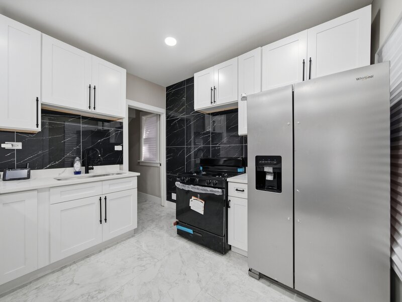 122 N Long Avenue Chicago IL 60644