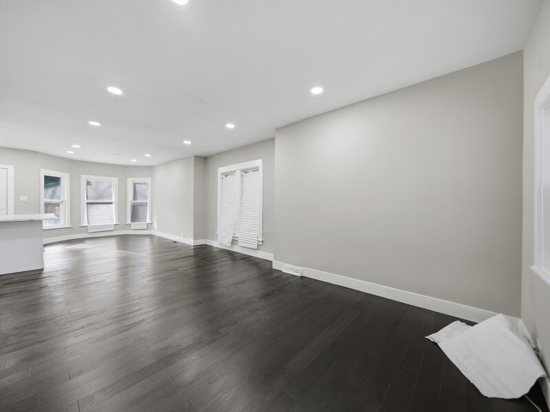 122 N Long Avenue Chicago IL 60644
