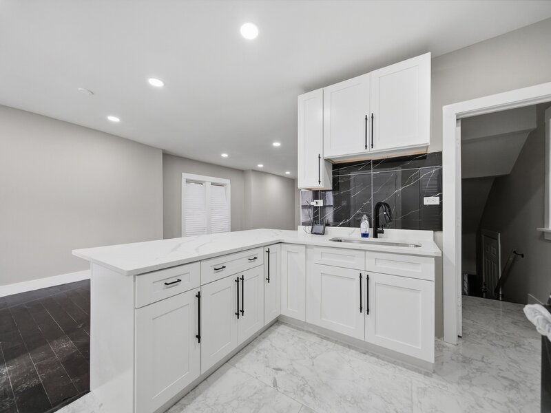 122 N Long Avenue Chicago IL 60644