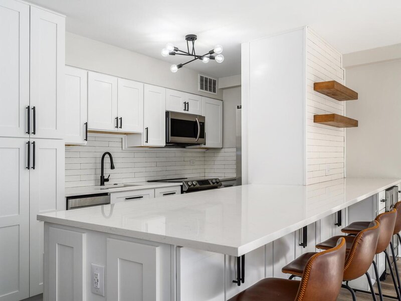 30 E Elm Street Chicago IL 60611