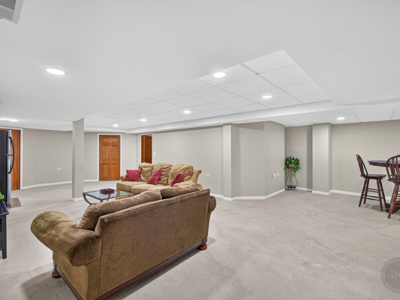 4020 White Eagle Drive Naperville IL 60564