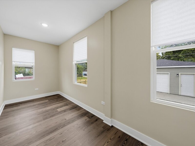 8817 S Parnell Avenue Chicago IL 60620